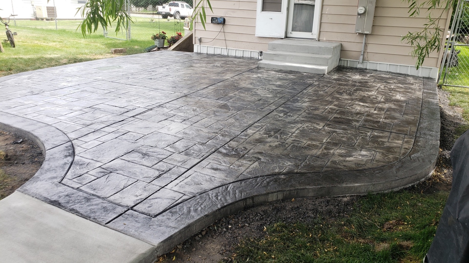Stamped concrete patio with custom border, Twin Falls